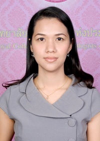 แพทย์หญิง อินทิรา สุขเพ็ญ