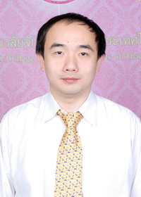  นายแพทย์ จิรวุฒิ  ลิ้มวัฒนายิ่งยง