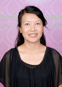  แพทย์หญิง ชนกนาถ  สุวรรณรัตน์