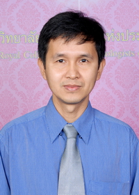 นายแพทย์ พิพัฒน์ คุ้มทรัพย์