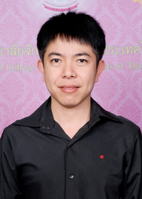 นายแพทย์ สราวุธ สารีย์