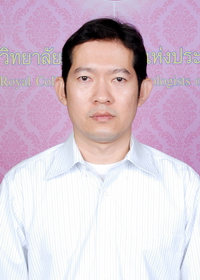 นายแพทย์ อดิศัย วราดิศัย